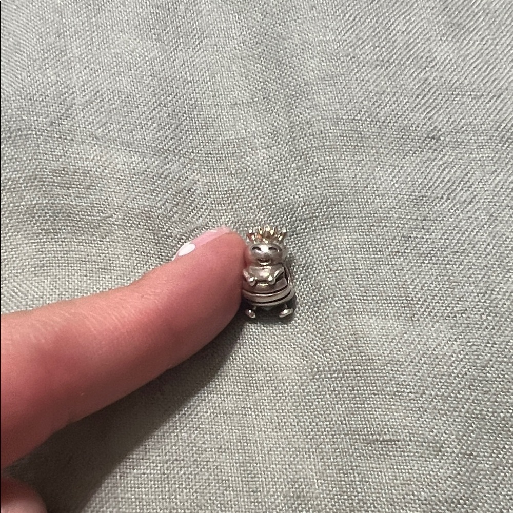B2G1 Free Pandora 925 Sterling Silver and Gold Queen Bee 🐝 Charm
